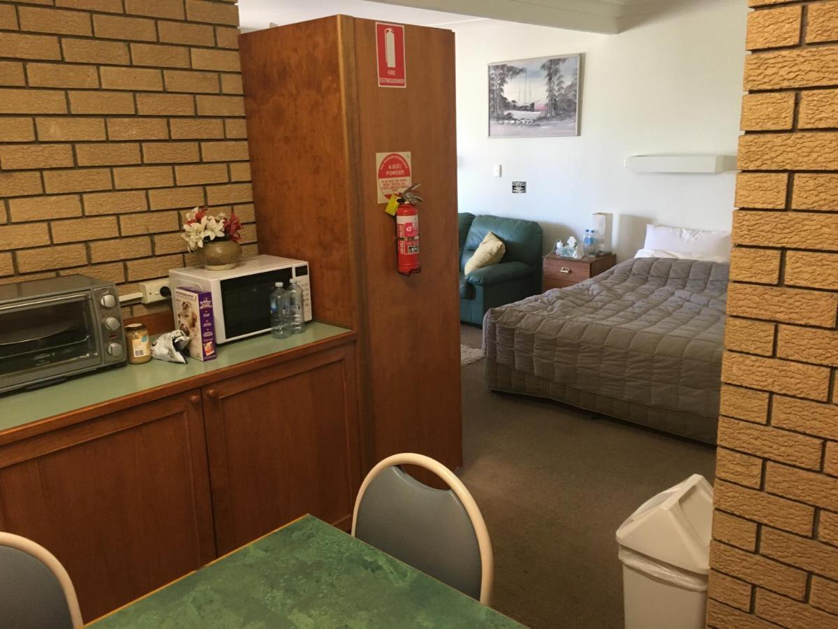Guyra Motor Inn Экстерьер фото